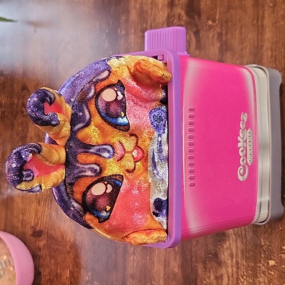 Cookeez Makery Toasty Treatz - Picture 2 of 9